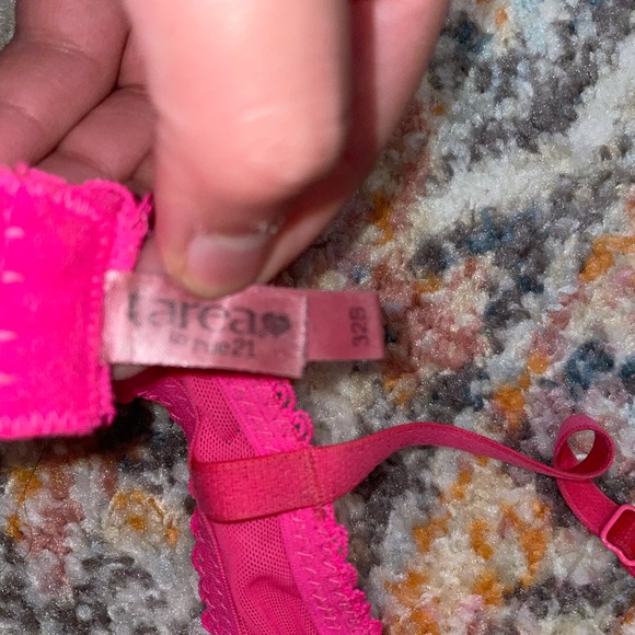 Nice pink laced sexy valentines day bra 👙 sz 32B - Picture 8 of 13